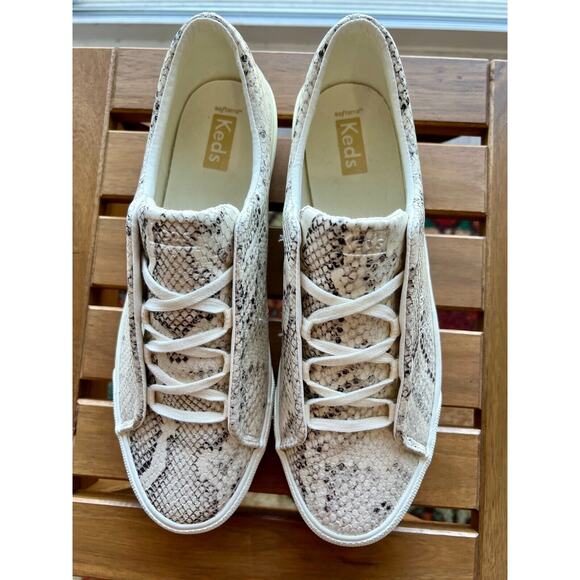 Keds Shoes - NWOT Keds Snake  animal Print  Classic Canvas Sneakers  Comfort Shoes US Sz 10